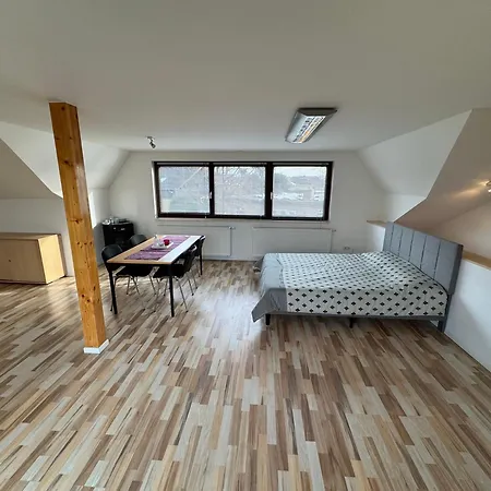 Mit Bueroecke 普尔海姆