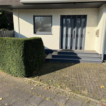 Mit Bueroecke 公寓 *